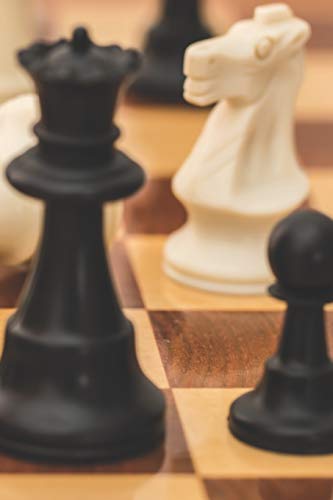 Schach Scorebook: Trainingstagebuch F?r Dein Schachtraining Und Deine Turnierspiele ? F?hre Protokoll, Notiere Jeden Zug Und Deine Ergebnisse ? ?ber ... Format ? Motiv: Schachbrett (German Edition)