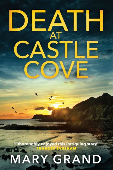 Death At Castle Cove - 9781804269039