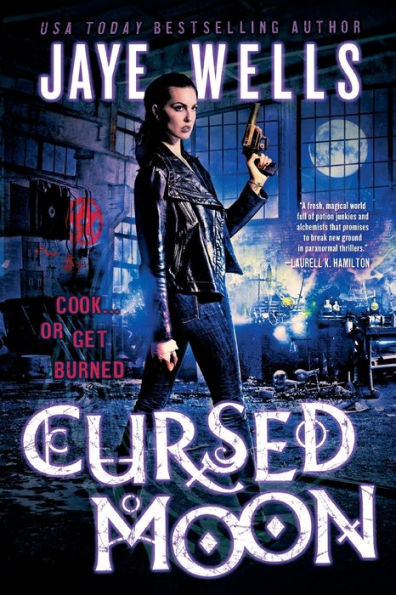 Cursed Moon (Prospero'S War, 2)