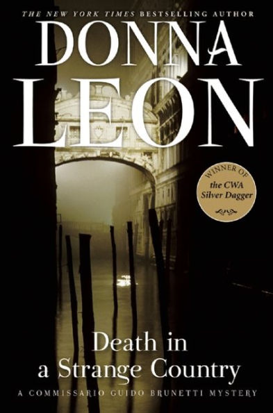 Death In A Strange Country: A Commissario Guido Brunetti Mystery (The Commissario Guido Brunetti Mysteries, 2)