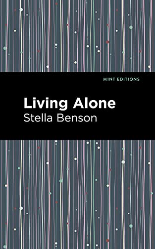 Living Alone (Mint Editions) - 9781513135311