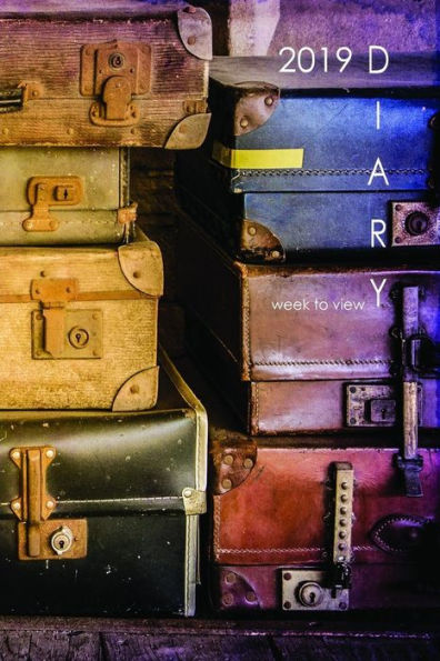 2019 Diary Week To View: Suitcase Design